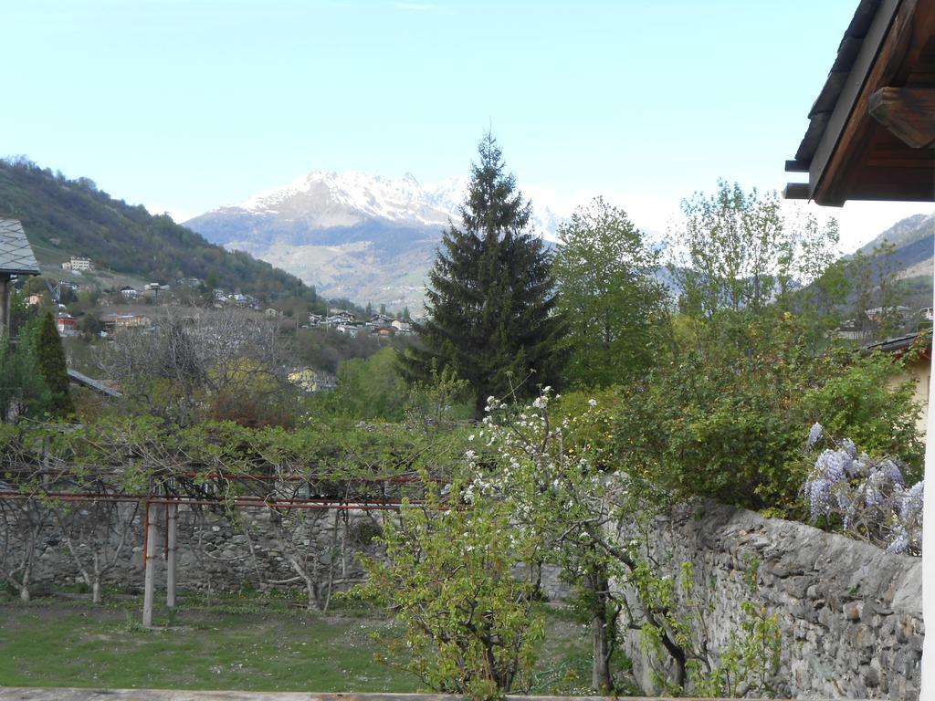 Casa De Giorgis Aparthotel Aosta Kültér fotó